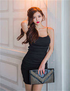 三十六式春床图片欣赏/ai明星人脸替换在线观看