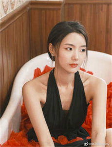 4399动漫女孩,真实与谎言